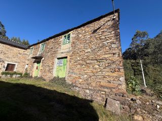 Casa a Monfero. Casa  monfero