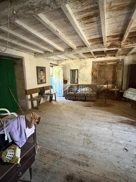 Foto ad838c7c-d305-4631-bf89-0574b7a70266. Casa  en Monfero