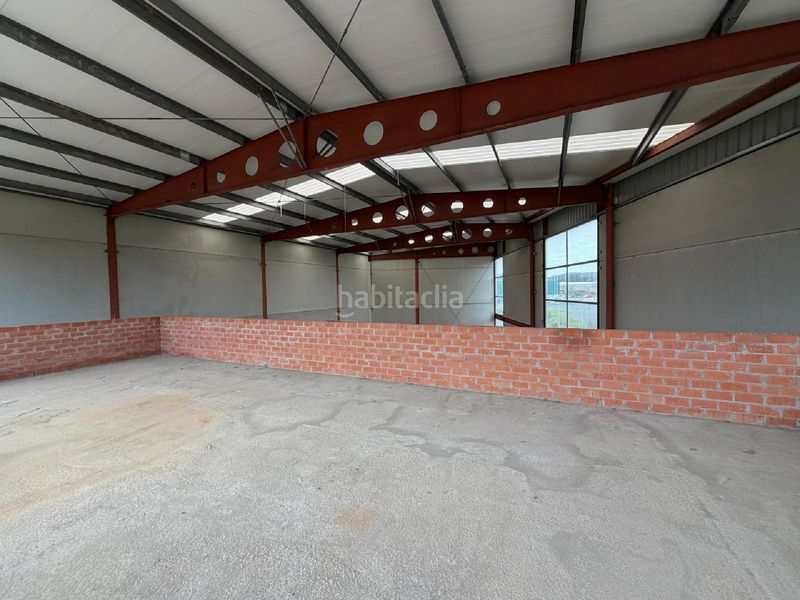 Foto 5177f32b-f0c1-4e1c-ae6b-f48e2e28c491. Location bâtiment à usage industriel dans San Mateo - Castro - O Val Narón