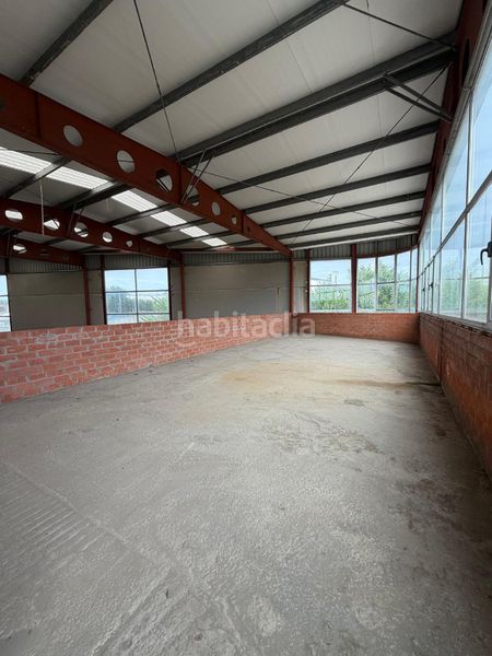 Foto adea8423-4e44-4b82-b95c-602335ae8562. Location bâtiment à usage industriel dans San Mateo - Castro - O Val Narón