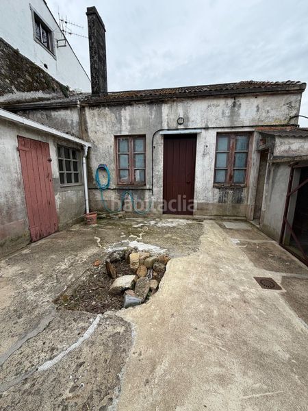 Foto 91929d87-084f-4146-a93f-84e76a02a29a. Casa amb aparcament a Fene