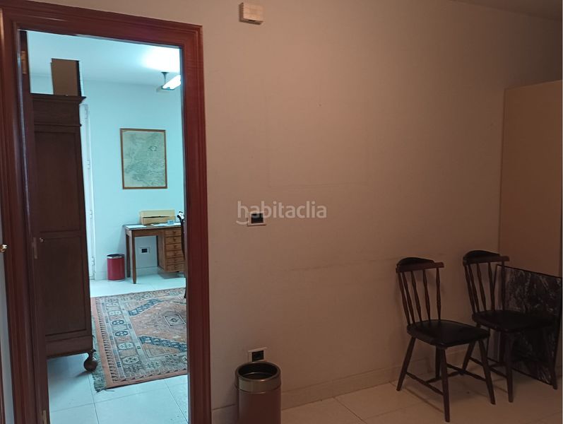 Foto 4b18cb3c-a52b-470c-a715-acb0c44314cc. Büro in Centro Ferrol