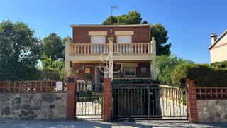 Chalet in Roda de Barà. Chalet en roda de bará, zona bará mar