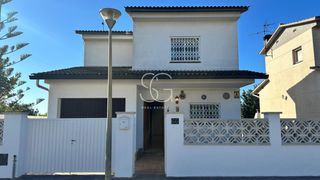 Maison à Roda de Barà. Casa céntrica e independiente