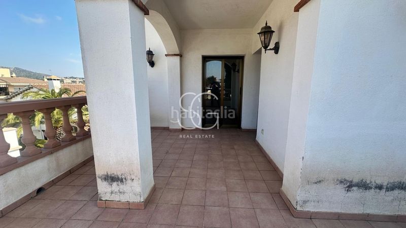 Foto 6a40a3db-2e28-48e3-8d9a-979ee184645a. Casa aparellada amb aparcament a Roda de Barà