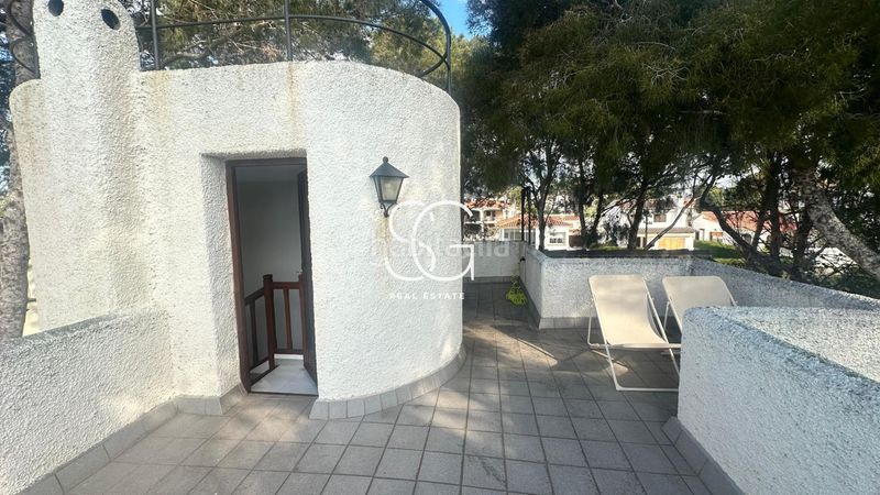 Foto 05f27334-e0a2-4279-b63e-7b62016f92ec. Casa con parcheggio in Roda de Barà