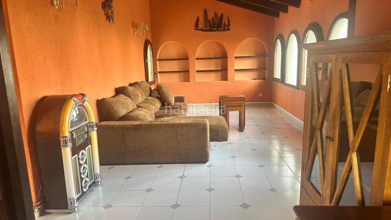 Foto c86ce308-7b0c-44ef-9b40-407c54799a48. Casa con parcheggio in Roda de Barà