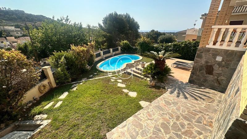 Foto 415c74d2-7714-4695-96bb-c2a23dc77121. Casa amb calefacció aparcament piscina a Roda de Barà