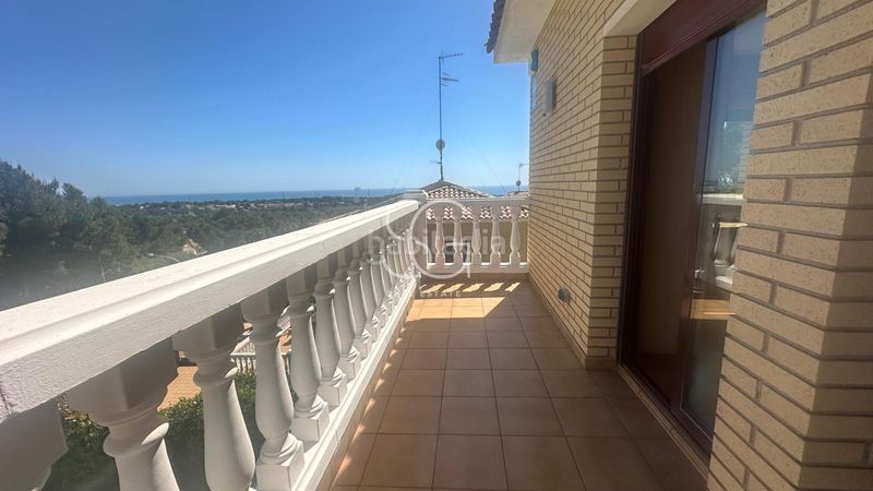 Foto 668f0194-f9b0-43b7-98a2-5efecb0ba05d. Casa amb aparcament piscina a Roda de Barà