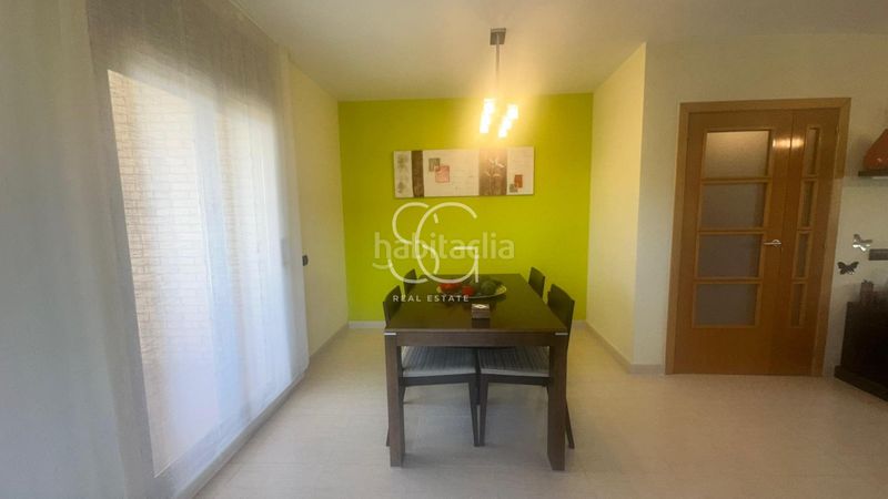 Foto a10e24d2-5af3-437c-b582-73a6a60910b8. Casa amb aparcament piscina a Roda de Barà