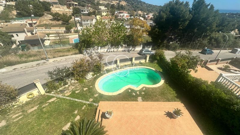 Foto d5add3fc-6ebe-498e-9e5c-bf2d9720e4a5. Casa amb aparcament piscina a Roda de Barà