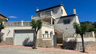 Casa en Roda de Barà. Casa con vistas en la martorella roda de berà