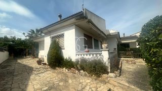 Casa aparellada a Marítima Nord