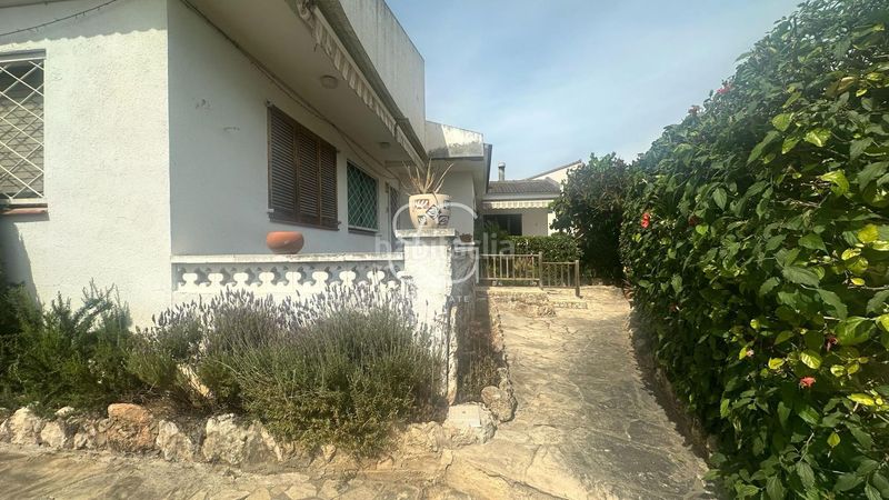 Foto 3ebffb9f-ce12-4f3f-a2ad-05e1ef53fb5d. Casa aparellada a Marítima Nord Torredembarra