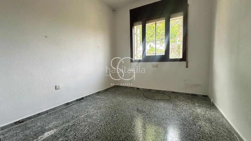 Foto 5ba19edd-df93-4cd4-bc2c-1f183ec962a7. Casa aparellada a Marítima Nord Torredembarra