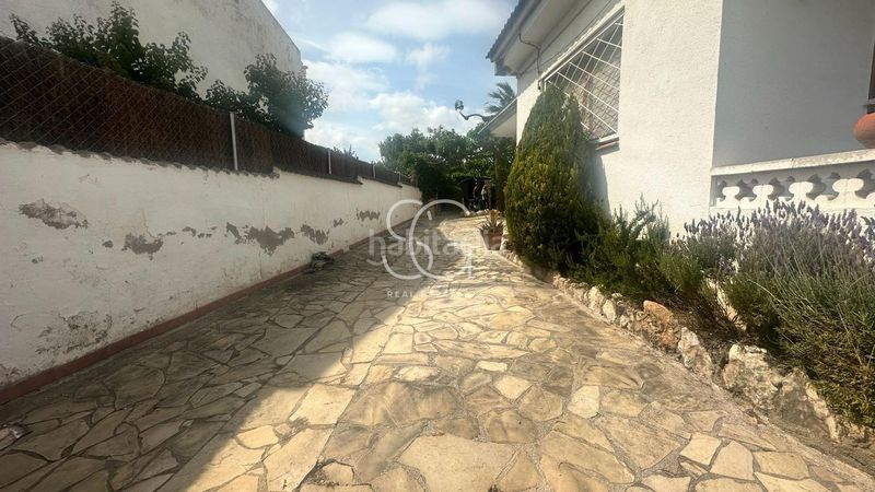 Foto aa77b3e1-db9f-41a6-90f5-5a9074e421be. Casa aparellada a Marítima Nord Torredembarra
