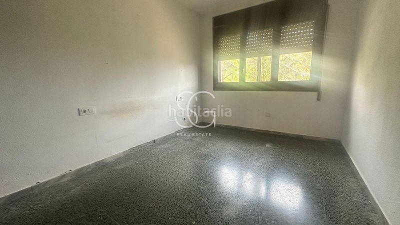 Foto b7cfe9e8-b56a-489f-9b10-a6b4fa3a14a3. Casa aparellada a Marítima Nord Torredembarra