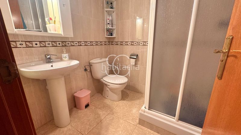 Foto 5ac997e9-ceb2-4be2-9dd7-5d7698a89725. Casa aparellada amb calefacció aparcament a Roda de Barà