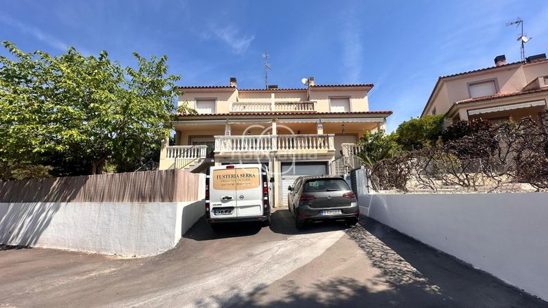 Foto 84e8551e-43ba-4f7d-b8b1-b13d0c6eaa87. Casa aparellada amb calefacció aparcament a Roda de Barà
