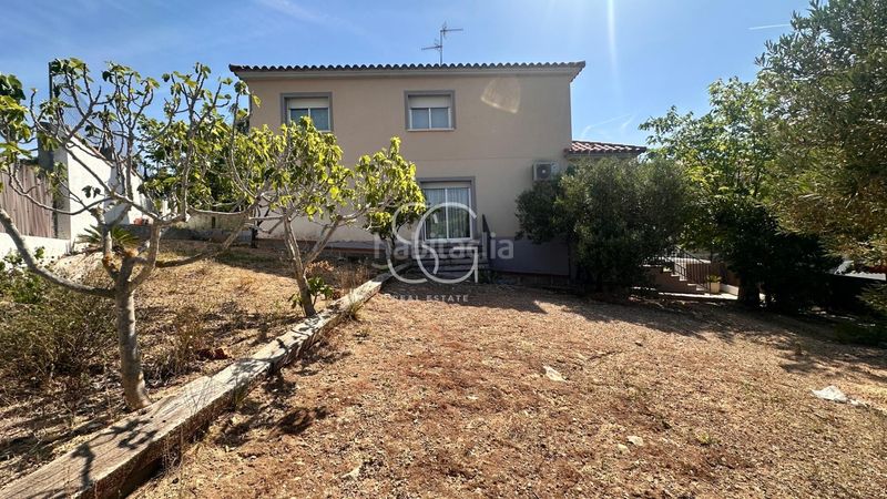 Foto dee4e353-79ea-44aa-932a-d56a8e8773b7. Casa aparellada amb calefacció aparcament a Roda de Barà