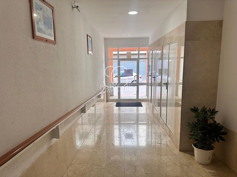 Foto 17d2bbfe-c82c-4d52-b89b-105800d2378e. Piso céntrico piso en roda de berà en Roda de Barà