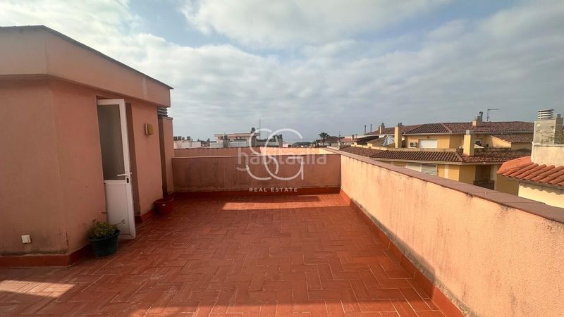 Foto 8b42fa27-6906-4212-94e5-d597d49dfaef. Piso céntrico piso en roda de berà en Roda de Barà
