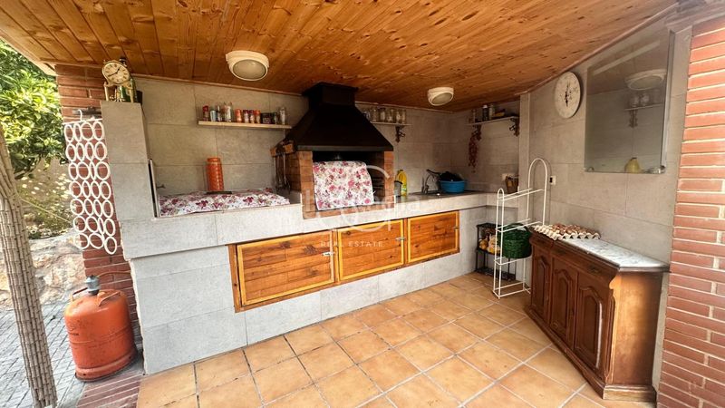 Foto c6290940-e115-48e7-b528-ae14103bdf76. Casa amb aparcament piscina a Vespella de Gaià