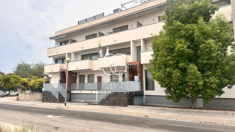 Foto d5078d14-b655-4c7e-b46e-bce22b160f2d. Planta baixa amb calefacció aparcament a Centre Vendrell (El)