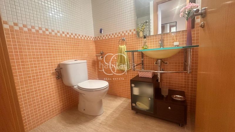 Foto ad69acec-4a9b-48d7-8d5d-34f18af2321a. Etagenwohnung mit heizung in Roda de Barà