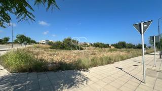 Residential Plot  Merce rodoreda. Oportunidad de inversión terreno multifuncional de alta rentabil