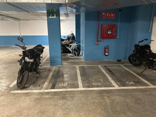 Lloguer Aparcament cotxe  Carretera de l´hospitalet. Plaza de parking para moto