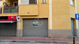 Location Local commercial  Carrer sant isidre. Local comercial en alquiler céntrico en roda de berà