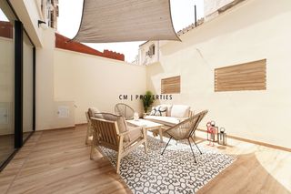 Location Appartement  Calle bailen. Piso de dos habitaciones y dos baños