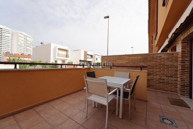 Foto 166cf376-9ccf-4c30-8498-8b043075d179. Alquiler casa adosada magnifico chalet adosado de 4 habitaciones en canet de berenguer en Canet d´en Berenguer