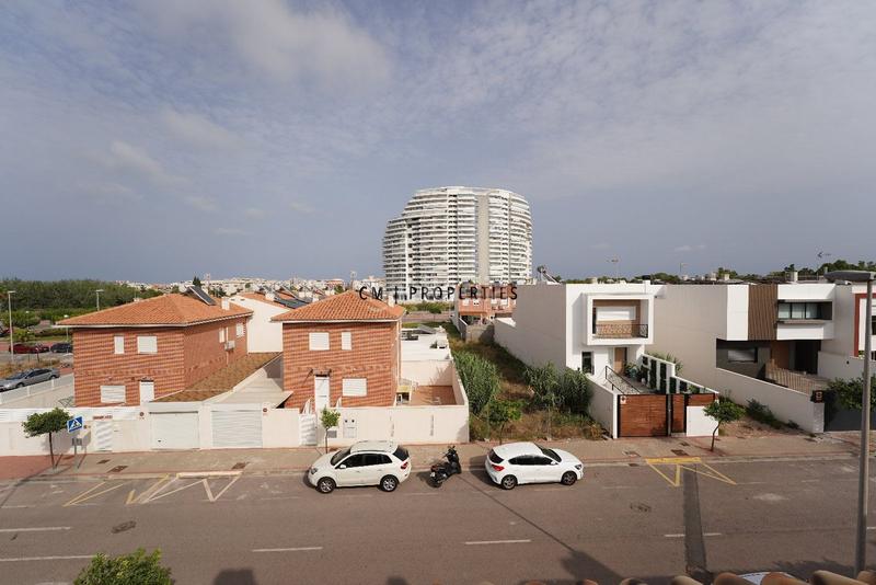 Foto 700c5851-3012-4f7e-989e-bdbdd64f6290. Alquiler casa adosada magnifico chalet adosado de 4 habitaciones en canet de berenguer en Canet d´en Berenguer