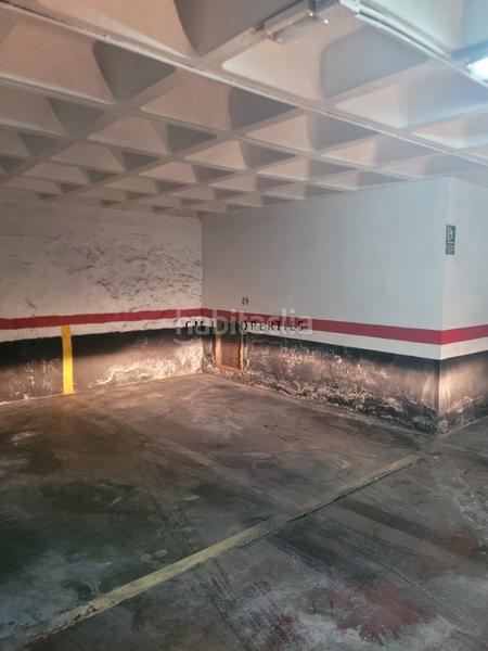 Foto d2d54bf8-986c-4ec5-8c81-9fbec47b71bb. Autoparkplatz in Gran Via Valencia