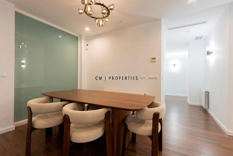 Foto 01efea09-1e2d-48d8-a934-ba3e06b75811. Alquiler piso  de lujo en alquiler de 5 habitaciones en gran vía marques del turia en Valencia
