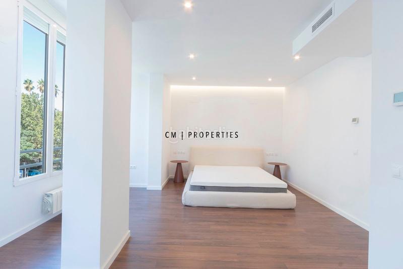 Foto b84e0706-25ba-409e-a6e2-d847e7d3544a. Alquiler piso  de lujo en alquiler de 5 habitaciones en gran vía marques del turia en Valencia