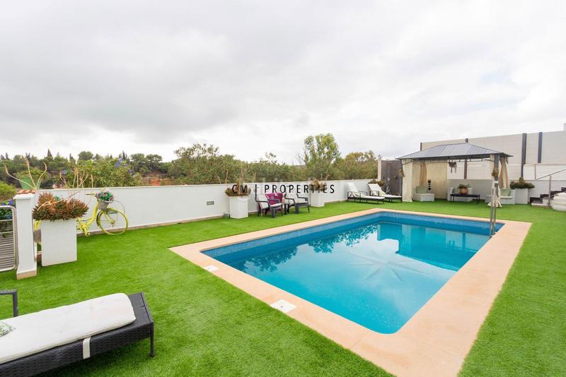 Foto c9f3a3dd-47e2-47ec-9cc8-aeec60f67323. Location chalet avec chauffage parking piscine dans Torrent
