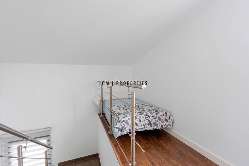 Foto fb1f2bb2-4f4b-4ca0-826a-6ffc24b5858c. Location chalet avec chauffage parking piscine dans Torrent