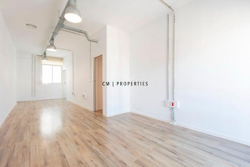 Foto e7aca23f-5c10-4802-9e30-d1f398d2bf0f. Alquiler piso  en alquiler de 2 habitaciones en av reino en Valencia