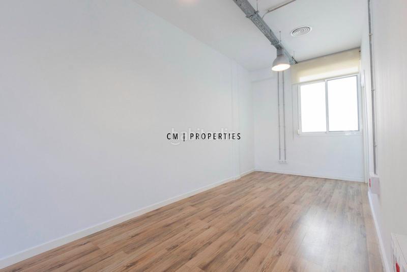 Foto 6e542b1c-db05-40d4-bd79-6a128930db2b. Rent flat with heating in Russafa Valencia