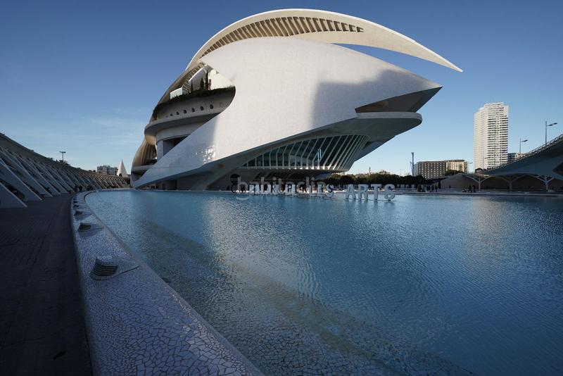 Foto 510b9680-de3a-476e-ab89-16f8236079b3. Alquiler ático  duplex en alquiler de 3 habitaciones en alameda en Valencia