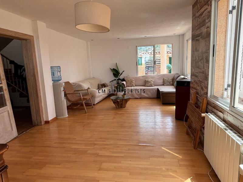 Foto 8edba643-3057-48bd-8083-6b5fbe92b555. Casa amb aparcament piscina a Sierra Perenchiza-Cumbres de Calicanto-Sto Domingo Chiva