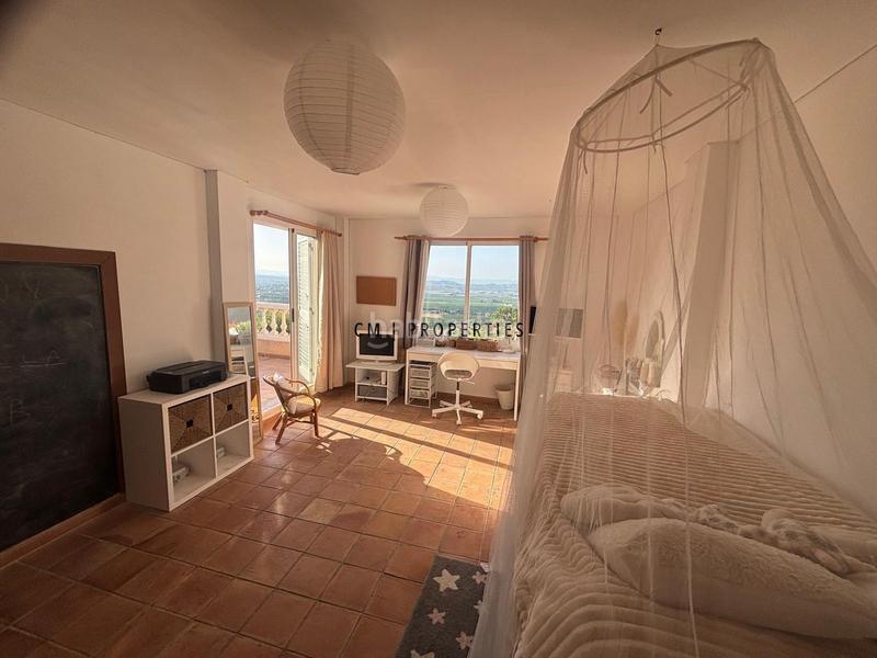 Foto a1cf608f-dbd1-450b-9184-3a42944c4b37. Casa amb aparcament piscina a Sierra Perenchiza-Cumbres de Calicanto-Sto Domingo Chiva