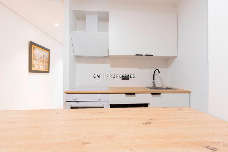 Foto 27698740-5bfd-4b8a-b1fd-36bfb68708fd. Alquiler piso  de 2 habitaciones en alquiler en Russafa en Valencia