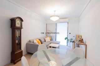 Lloguer Pis  Matias perello. Piso de 2 habitaciones en russafa