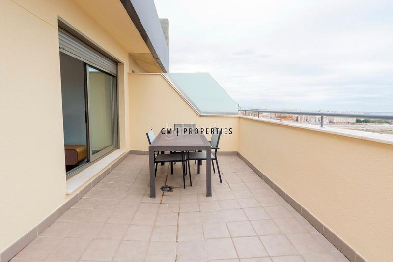 Foto 156d1c50-a603-4c30-9310-68e737417369. Zweistöckige wohnung mit heizung parking in La Punta Valencia