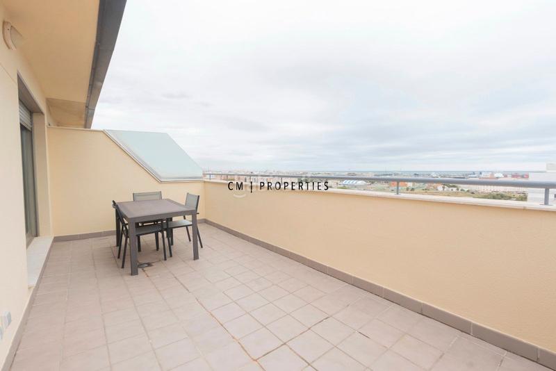 Foto 86aec65b-768d-42e9-bc23-9b188481304e. Zweistöckige wohnung mit heizung parking in La Punta Valencia