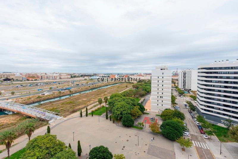 Foto bb91a0fc-bc16-460b-8691-06046cccb0cc. Zweistöckige wohnung mit heizung parking in La Punta Valencia